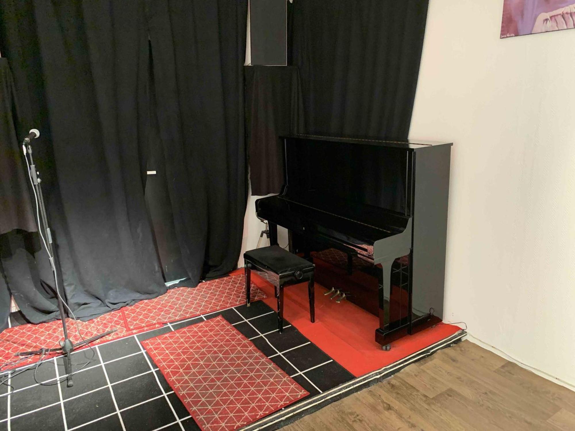 La Maison Des Artistes Lavelanet Dış mekan fotoğraf